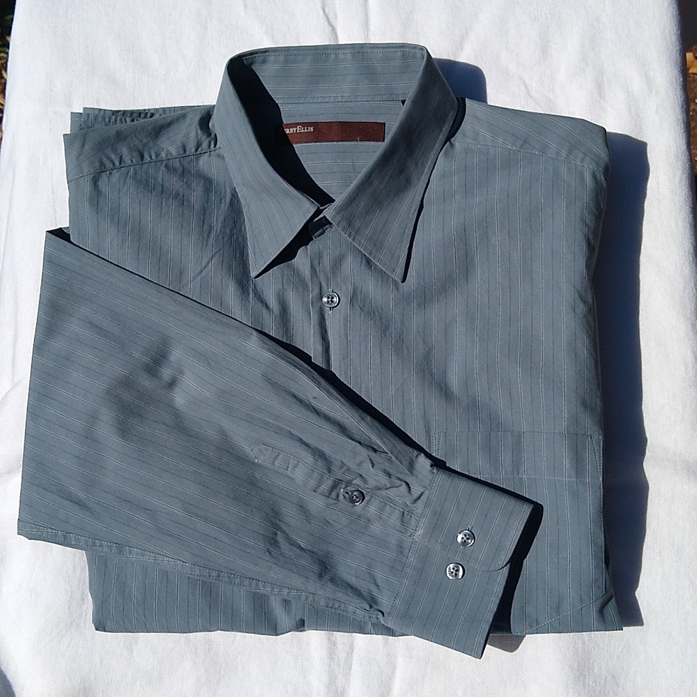 👍 Perry Ellis LS Dress Shirt